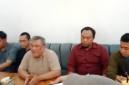 Juru Bicara Owner KMP Virgo Transport 8, Simson Fransiscus Riki, saat konferensi pers terkait kecelakaan KM Virgo Transport 8, Kamis (1/10/2026) sore.. (SuarIndonesia/DO)