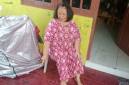 Pemilik rumah, Yayu (59), mengatakan bayi pertama kali ditemukan oleh menantunya yang hendak berangkat dinas ke kantor. SuarIndonesia/DO)