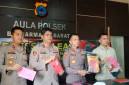 Kapolresta Banjarmasin, Kombes Polisi Riza Muttaqin SIK MH didampingi Kapolsek Banjarmasin Barat, Kompol Chaidir SIk, Kasat Reskrim, Kompol Eru Alsepa, SIK, MH, Kamis (8/10/2026) (SuarIndonesia/DO)