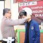 Dirlantas Polda Kalsel) Kombes Pol Dr Fahri Siregar mengedukasi mahasiswa tentang tertib berlalu lintas. Kamis (8/10/2026), Mahasiswa menjadi elemen penting untuk menjadi pelopor keselamatan. (SuarIndonesoa/Ist)
