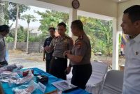 Kapolresta Banjarmasin Kombes Pol Riza Muttaqin saat konferensi pers di Mapolsek Banjarmasin Selatan, Rabu (14/10/2026). (SuarIndonesia/YI)
