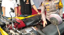Kapolresta Banjarmasin Kombes Pol Riza Muttaqin didampingi Kasat Reskrim Kompol Eru Alsepa memeriksa barang bukti, Rabu (21/10/2026) (SuarIndonesia/YI)