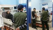 Relawan karhutla di Kobar tumbang hingga harus dirawat di RS. (Foto: Istimewa)