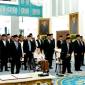 Anggota Dewan Pertimbangan Presiden (Wantimpres) RI mengikuti prosesi pelantikan yang dipimpin oleh Presiden Prabowo Subianto di Istana Negara, Jakarta, Jumat (2/10/2026). (Foto: HO-BPMI Sekretariat Presiden)